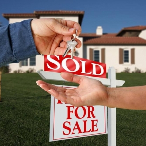 Chicago Devon Realty Inc