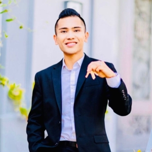 Photo of Raymond Roxas - Exp Realty