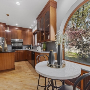 Richmond Heights Cindy Thierry - Laura McCarthy Real Estate