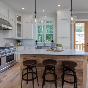 Photo of Shannon Lynch - Savvy + Co Real Estate