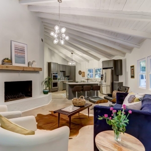 Photo of Shannon Lynch - Savvy + Co Real Estate