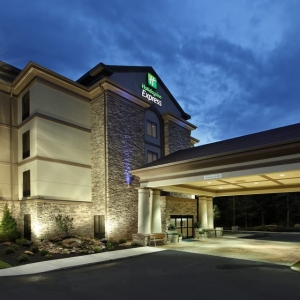 Photo of Holiday Inn Express & Suites Maumelle - Little Rock NW
