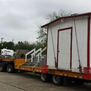 Photo of Lloyd's Mobile Home Mover & Towing Services