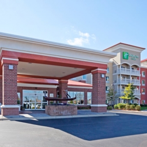 Photo of Holiday Inn & Suites Maple Grove NW Mpls-Arbor Lks