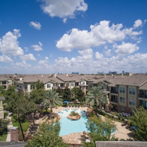 Photo of Camden Whispering Oaks Apartments