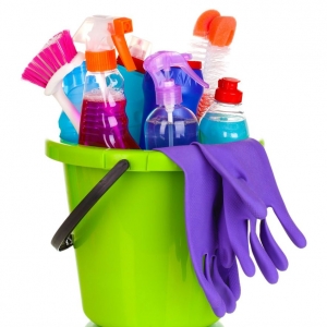 Houston Yollie's Cleaning Connection