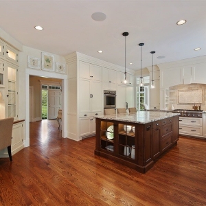 Photo of Maureen Aylward - At Properties