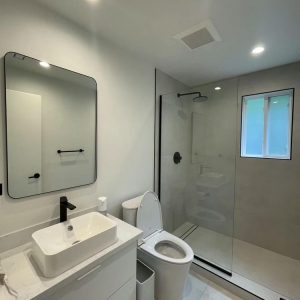 Photo of iGlass Shower