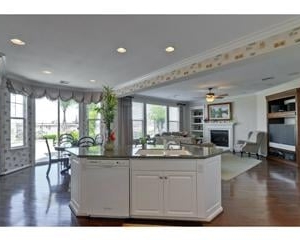 Photo of Kevin Khoi Team, Realtor