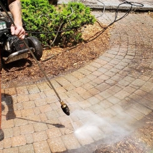 Photo of Garys deck cleaning