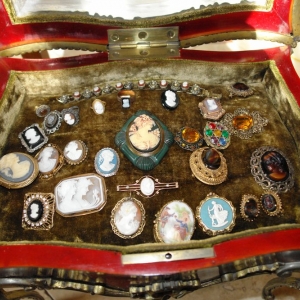 Photo of Vaughan Estate Sales and Appraisals