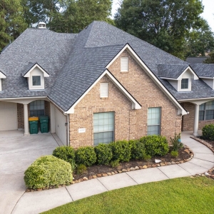 Photo of Resolute Roofing
