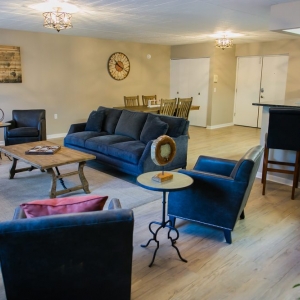 Photo of Bryn Mawr Apartments