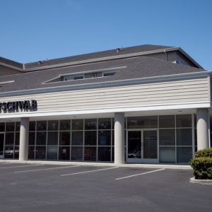 Photo of Charles Schwab