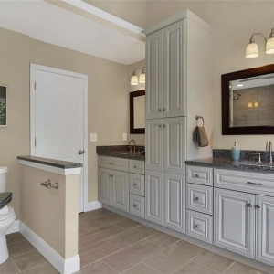 Photo of Show Me Granite Showroom