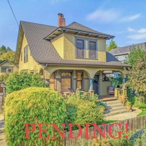 Photo of Natalie Strom - Living Room Realty