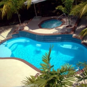 Escondido Suburban Tropics