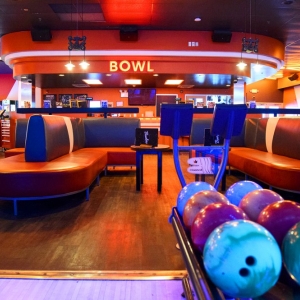Photo of Bowlero Eden Prairie