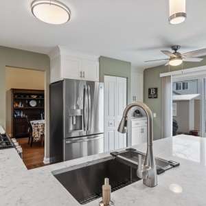 Photo of CabinetLand Kitchen & Bathroom Remodeling Center