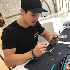 Photo of 911 Phone Repair