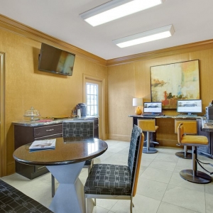 Photo of Varia at Oakcrest
