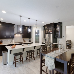 Photo of Julie Liles - Best Coast Realty