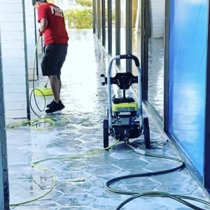 Photo of Fish Window Cleaning