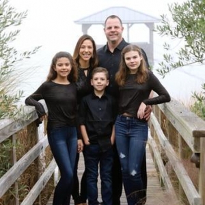 Photo of Debbie Vazzana: Allstate Insurance Company