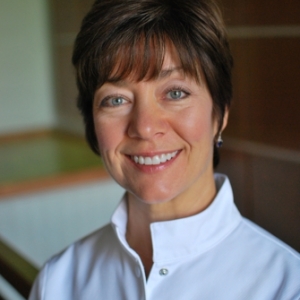 Photo of Lee, Elizabeth H DDS As The Top Dentist In Memphis Magazine