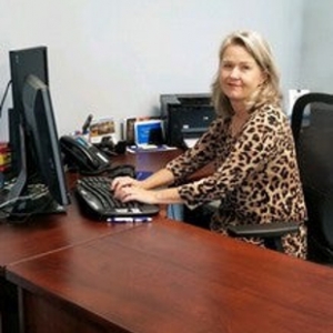 Photo of Angie Hooten-Hughes: Allstate Insurance auto, home, life or business insurance
