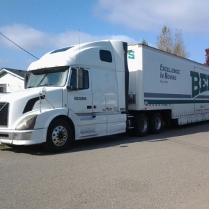 Photo of Bekins Northwest moving families and businesses with friendly professionalism