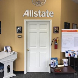 Photo of Lauri W. Fair: Allstate Insurance Agent