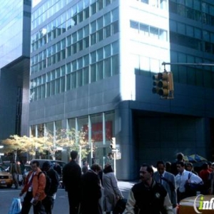 Photo of Shearman & Sterling LLP A Global Law Firm With Nearly 1,000 Lawyers