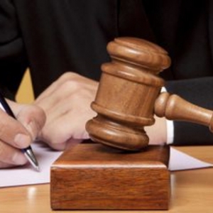 Photo of Buxbaum Daue P medical malpractice lawsuit with help