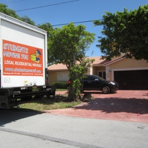 Photo of Students Moving You Vero Beach  following company standard procedures