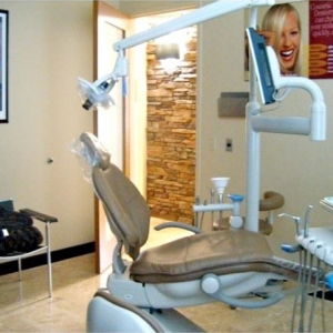 Photo of Dr. Oscar L. Castro, DDS On-site Board Certified Specialists