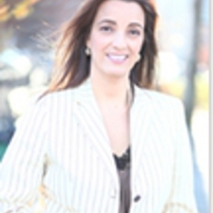 New York Laura Torrado, DDS, FAGD Designing Beautiful Smiles With Veneers