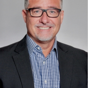 Photo of Allstate Insurance Agent Mike Ponce a family-owned business