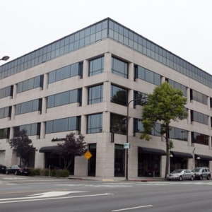 Photo of Charles Schwab