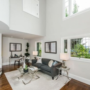 Photo of Joy Liu - Helm Real Estates