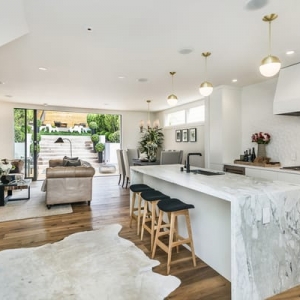 Photo of Alek Keytiyev - Compass Real Estate