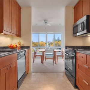 Photo of Woodlake Anchor Property Management