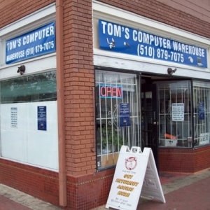 Photo of Tom's Computer Warehouse