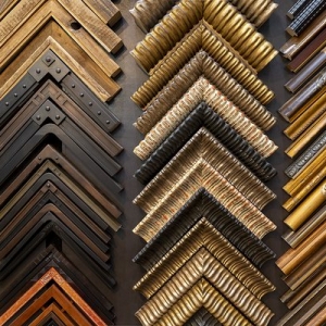 Photo of Brentano's Custom Framing