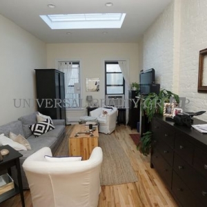 Photo of Universal Realty Group
