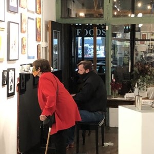 Photo of Live Worms Gallery