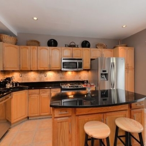 Photo of Loretta Nastasi Rivera - Douglas Elliman Real Estate