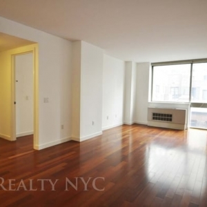 Photo of Serjik Markarian - First Service Realty NYC