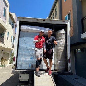 Photo of Akela Moving
