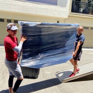 Photo of Akela Moving